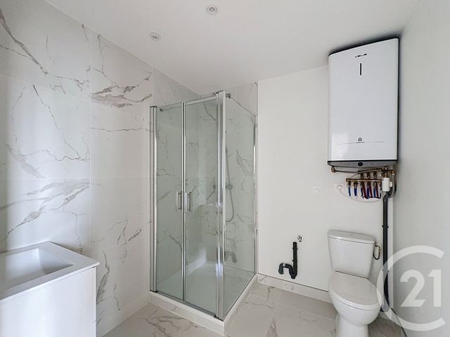 Appartement F3 à louer - 3 pièces - 42.89 m2 - GUINGAMP - 22 - BRETAGNE - Century 21 Le Calvez