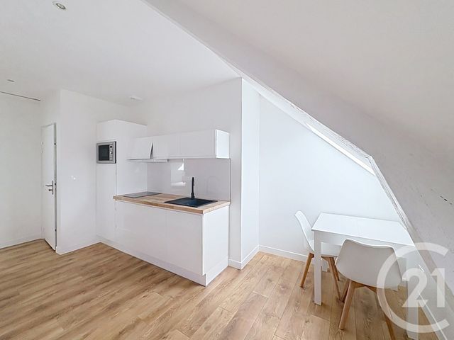 Appartement F2 à louer - 2 pièces - 28.34 m2 - GUINGAMP - 22 - BRETAGNE - Century 21 Le Calvez
