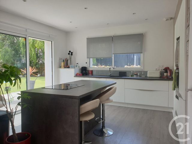 maison à vendre - 5 pièces - 140.0 m2 - GUINGAMP - 22 - BRETAGNE - Century 21 Le Calvez maison à vendre - 5 pièces - 140.0 m2 - GUINGAMP - 22 - BRETAGNE - Century 21 Le Calvez