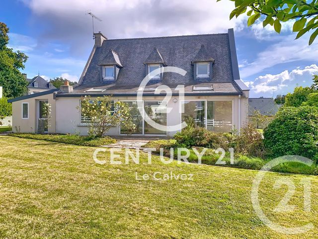 Afficher la photo en grand maison à vendre - 8 pièces - 125.0 m2 - PLOUAGAT - 22 - BRETAGNE - Century 21 Le Calvez