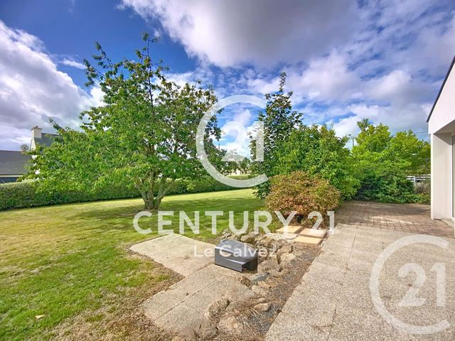 Afficher la photo en grand maison à vendre - 8 pièces - 125.0 m2 - PLOUAGAT - 22 - BRETAGNE - Century 21 Le Calvez