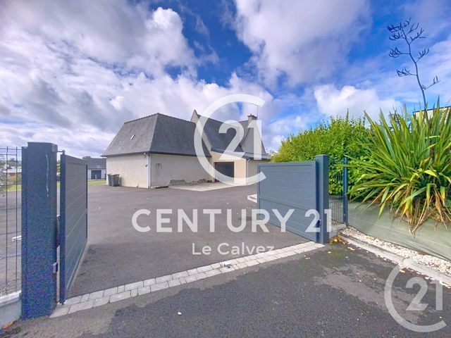 Afficher la photo en grand maison à vendre - 8 pièces - 125.0 m2 - PLOUAGAT - 22 - BRETAGNE - Century 21 Le Calvez