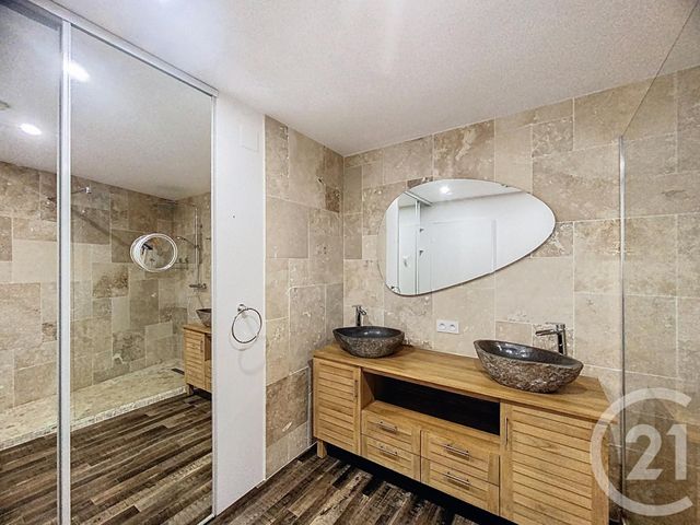 Afficher la photo en grand Appartement F3 à vendre - 4 pièces - 99.0 m2 - ST BRIEUC - 22 - BRETAGNE - Century 21 Le Calvez