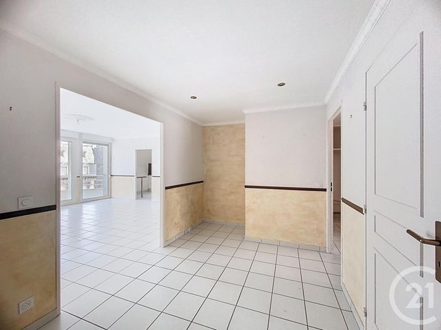 Afficher la photo en grand Appartement F3 à vendre - 4 pièces - 99.0 m2 - ST BRIEUC - 22 - BRETAGNE - Century 21 Le Calvez