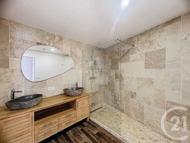 Afficher la photo en grand Appartement F3 à vendre - 4 pièces - 99.0 m2 - ST BRIEUC - 22 - BRETAGNE - Century 21 Le Calvez