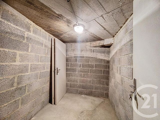 Afficher la photo en grand Appartement F3 à vendre - 4 pièces - 99.0 m2 - ST BRIEUC - 22 - BRETAGNE - Century 21 Le Calvez