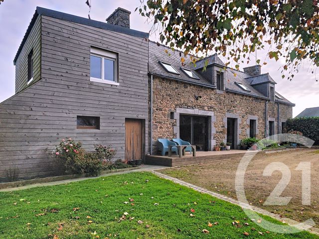 maison à vendre - 6 pièces - 143.5 m2 - PLOUVARA - 22 - BRETAGNE - Century 21 Le Calvez