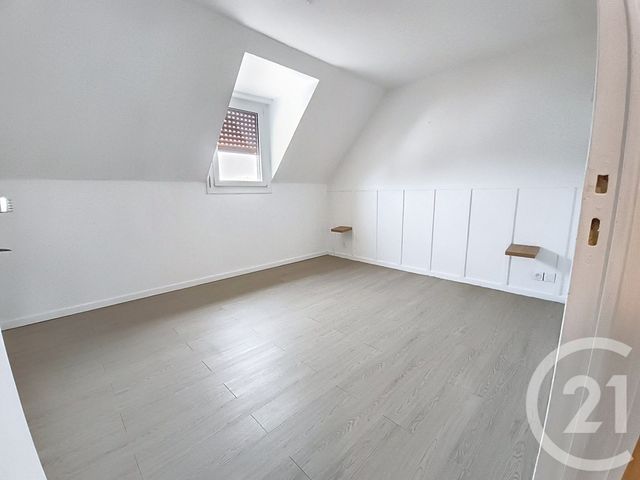 maison à vendre - 5 pièces - 115.0 m2 - CHATELAUDREN - 22 - BRETAGNE - Century 21 Le Calvez