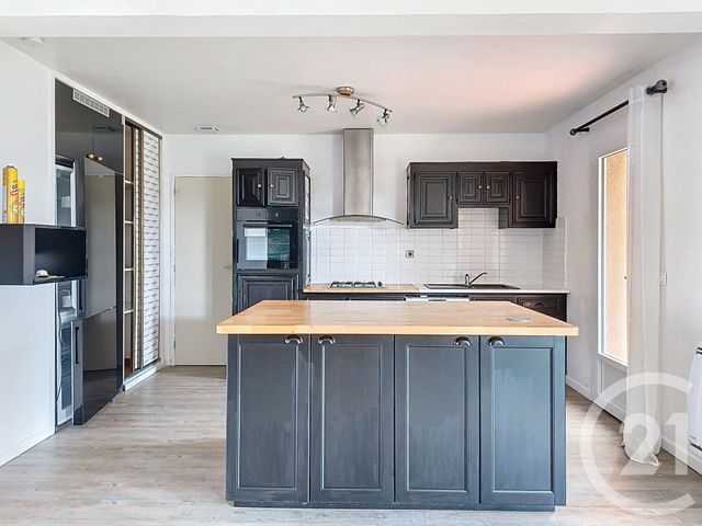 maison à vendre - 5 pièces - 115.0 m2 - CHATELAUDREN - 22 - BRETAGNE - Century 21 Le Calvez