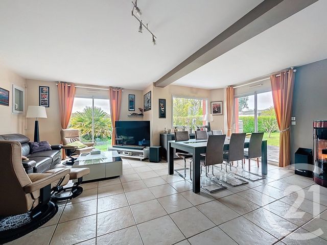 maison à vendre - 6 pièces - 131.0 m2 - TREGUIDEL - 22 - BRETAGNE - Century 21 Le Calvez