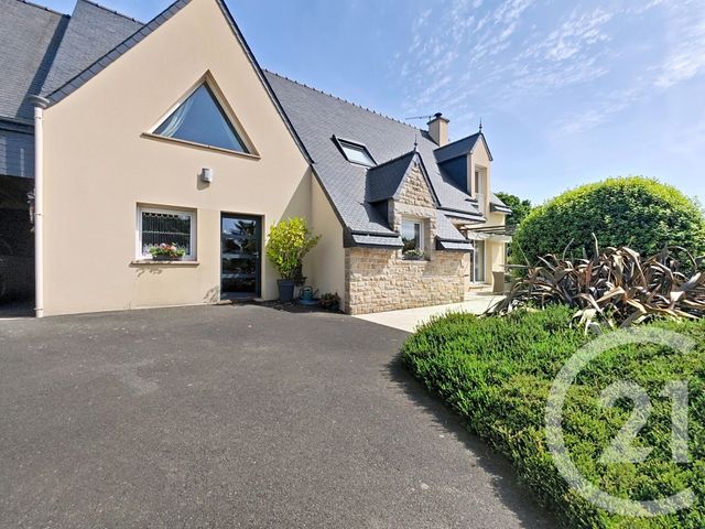 maison à vendre - 9 pièces - 195.0 m2 - PLOUVARA - 22 - BRETAGNE - Century 21 Le Calvez