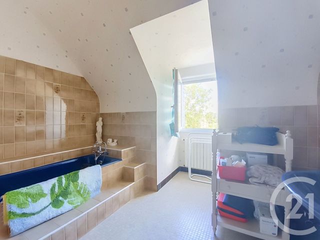 maison à vendre - 6 pièces - 131.0 m2 - CHATELAUDREN - 22 - BRETAGNE - Century 21 Le Calvez
