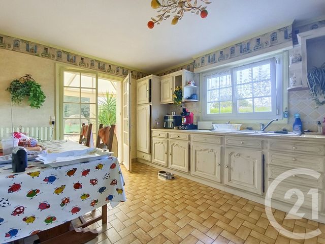 maison à vendre - 6 pièces - 131.0 m2 - CHATELAUDREN - 22 - BRETAGNE - Century 21 Le Calvez